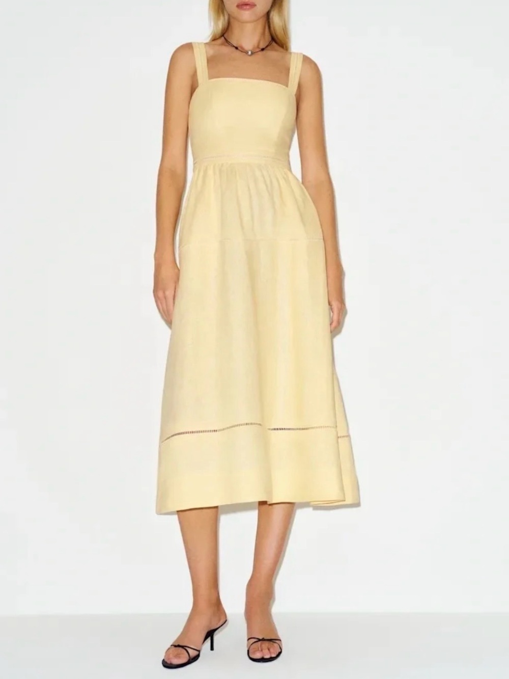 Reformation Everett Linen Dress In ray of light, NEW WITHOUT TAGS, NEVER WORN.